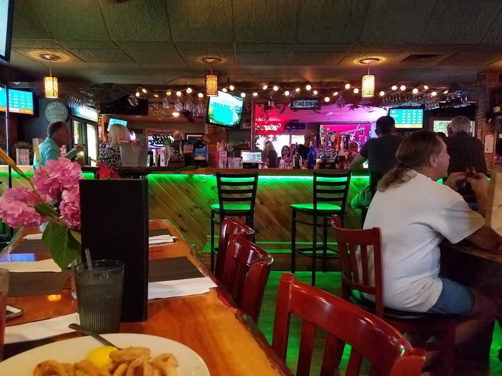 Brandons Pub + Grille | restaurant | 559 Main St, Fair Haven, NY 13064, USA | 3159476266 OR +1 315-947-6266