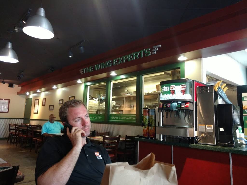 Wingstop | restaurant | 4697 Poplar Ave, Memphis, TN 38117, USA | 9015371814 OR +1 901-537-1814