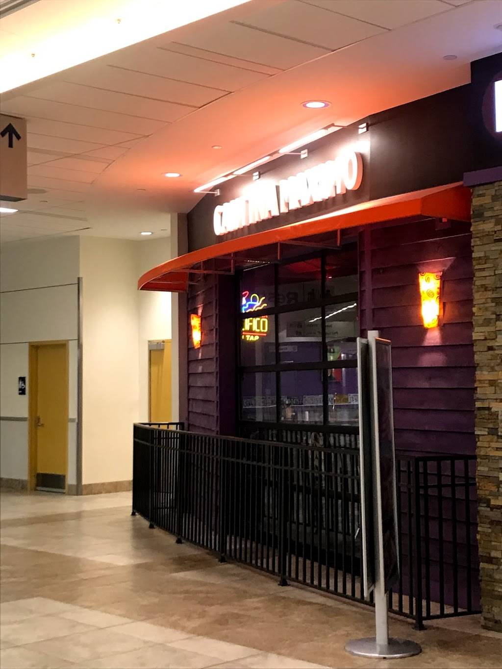 Nacho Hippo | restaurant | 1100 Jetport Rd, Myrtle Beach, SC 29577, USA | 2525297029 OR +1 252-529-7029