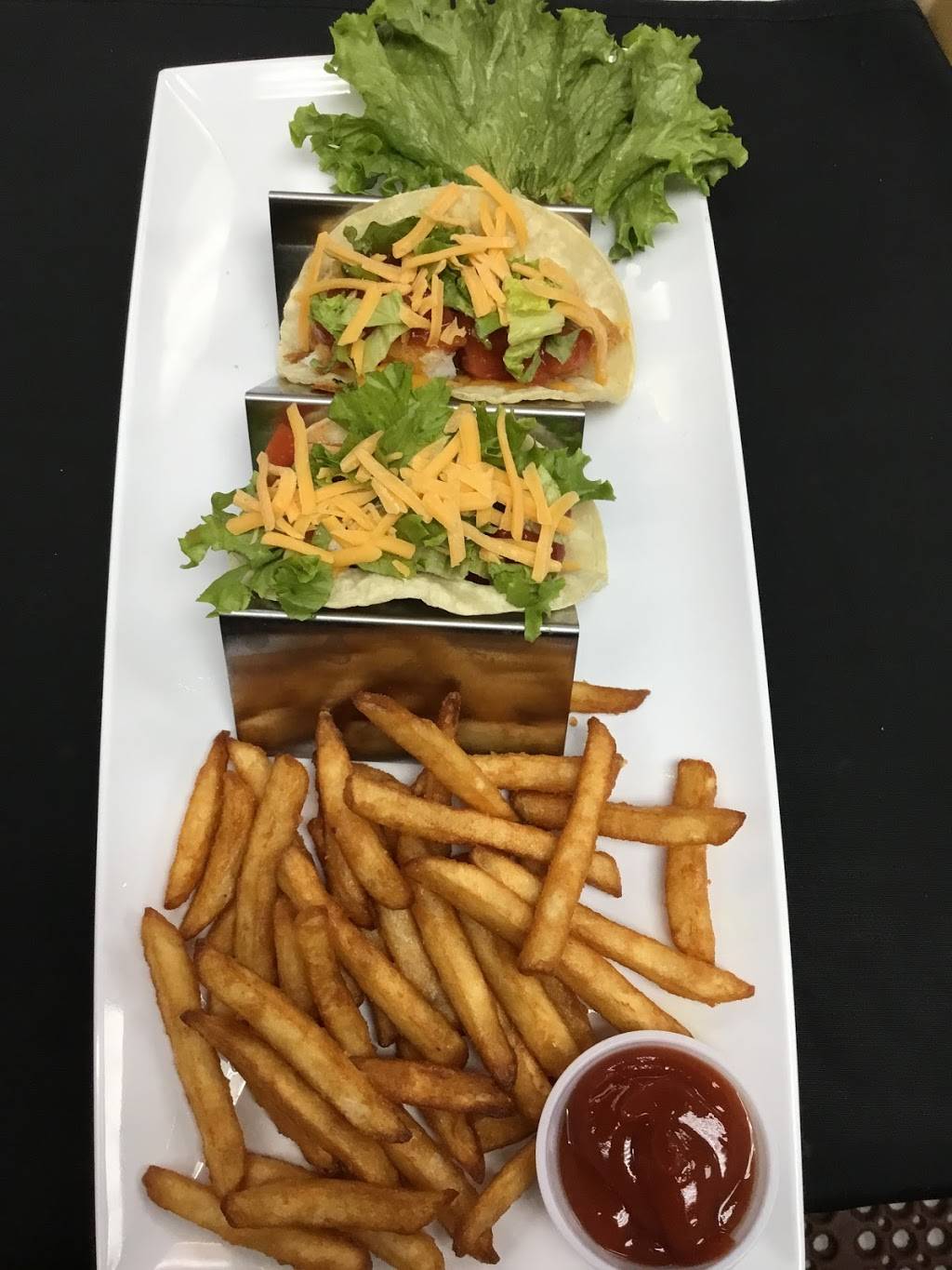 Double D Karaoke | restaurant | 1740 S Brentwood Blvd, Brentwood, MO 63144, USA | 3149615646 OR +1 314-961-5646