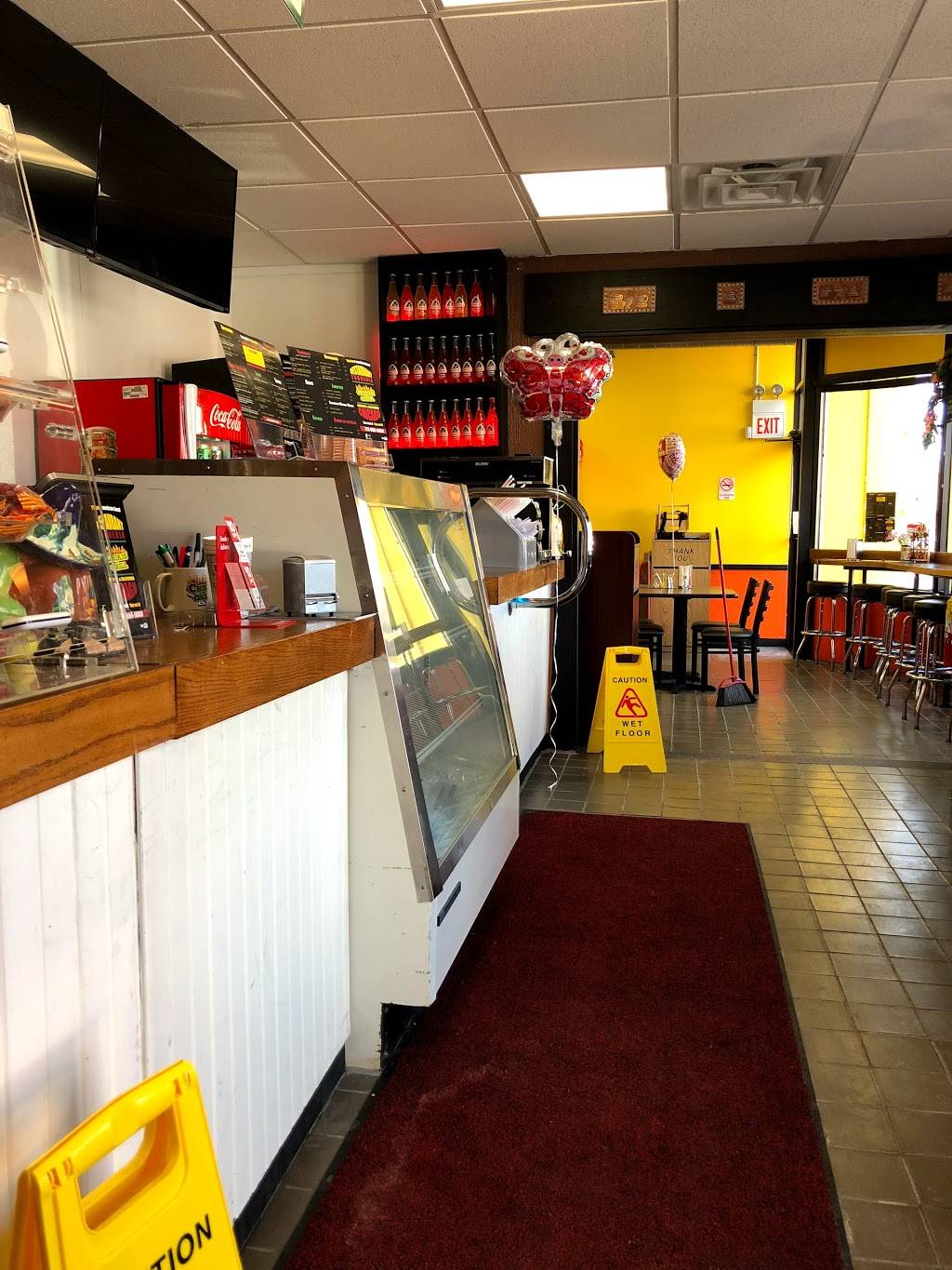 Chikis N Grill | restaurant | 2817 W Diversey Ave, Chicago, IL 60647, USA | 7736665008 OR +1 773-666-5008