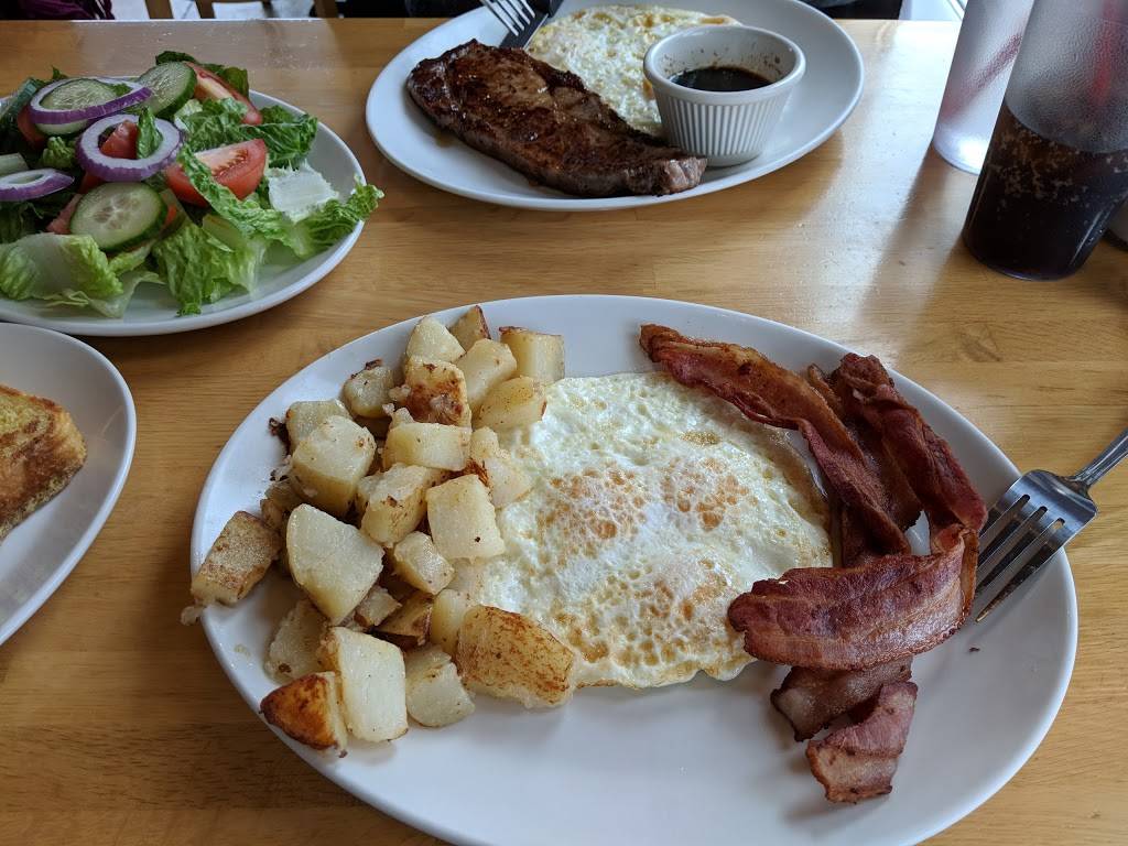 Sunset Grill | restaurant | 676 Wellington St E, Aurora, ON L4G 7N2, Canada | 9057269019 OR +1 905-726-9019