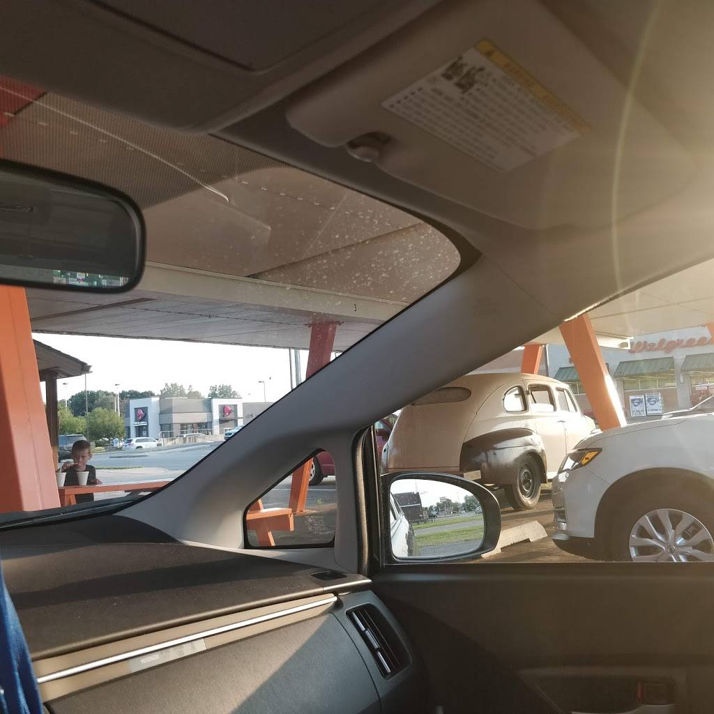 Jaimies B&K Drive In | restaurant | 1208 S Heaton St, Knox, IN 46534, USA | 5747724888 OR +1 574-772-4888