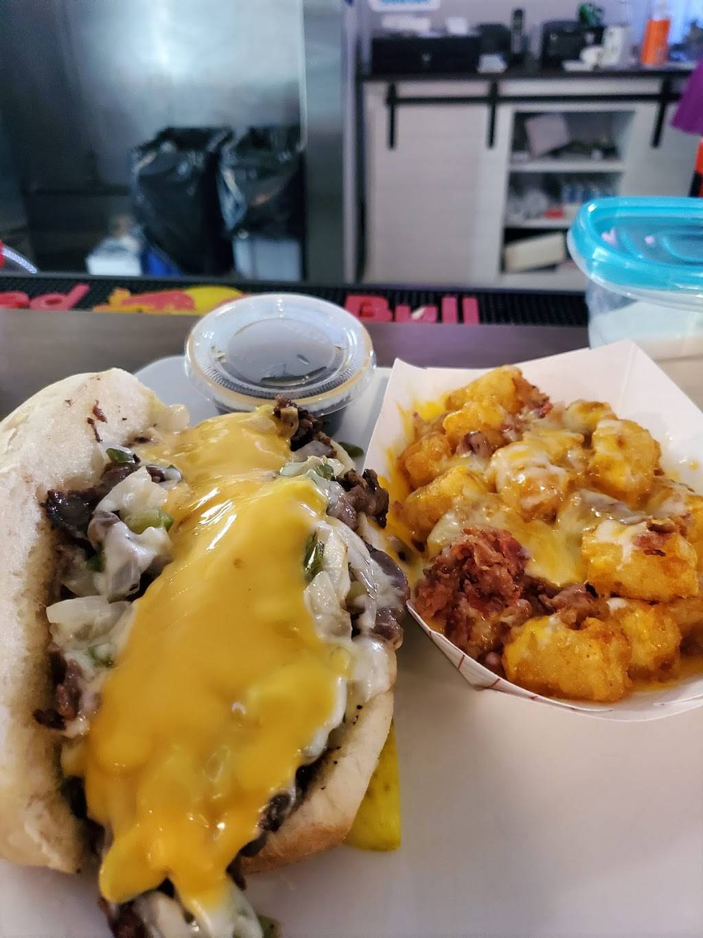 Montags Pub and Grill | restaurant | 1821 Main St, Cross Plains, WI 53528, USA | 6084130333 OR +1 608-413-0333