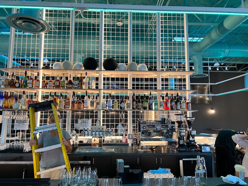 Venue by 4M | restaurant | 1919 S Industrial Hwy, Ann Arbor, MI 48104, USA | 7348000128 OR +1 734-800-0128