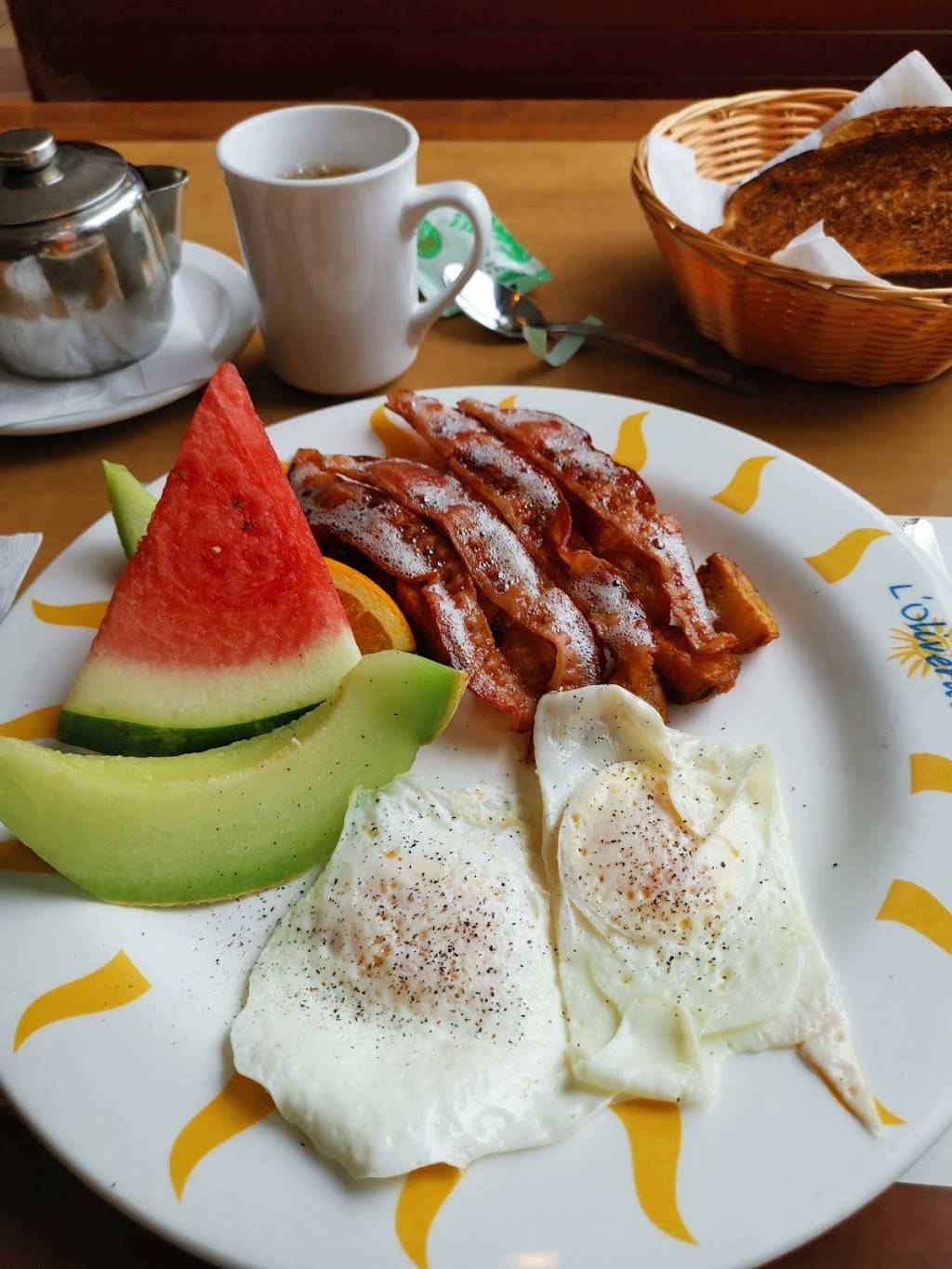 Broadway Pizzeria | restaurant | 8655 Rue Sherbrooke E, Montréal, QC H1L 1B8, Canada | 5143541000 OR +1 514-354-1000