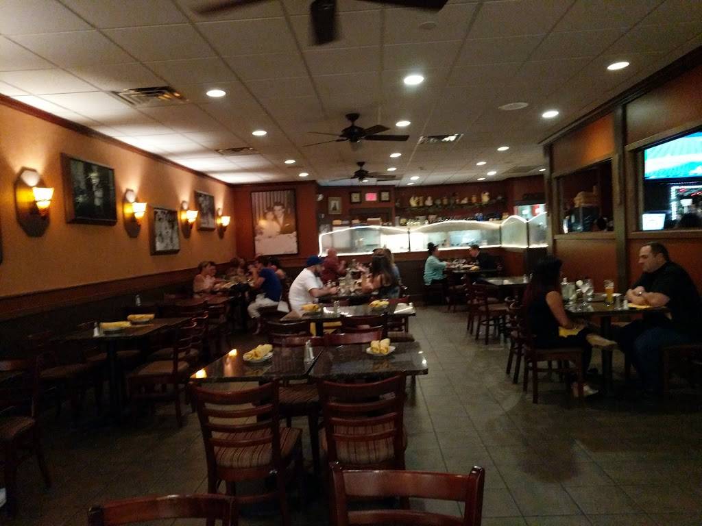 La Vita Mia | restaurant | 38 Hamilton St, Saugus, MA 01906, USA | 7812337227 OR +1 781-233-7227