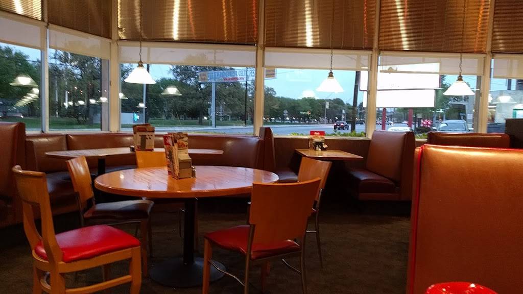 Jims Restaurant | restaurant | 4108 Broadway St, San Antonio, TX 78209, USA | 2108285120 OR +1 210-828-5120