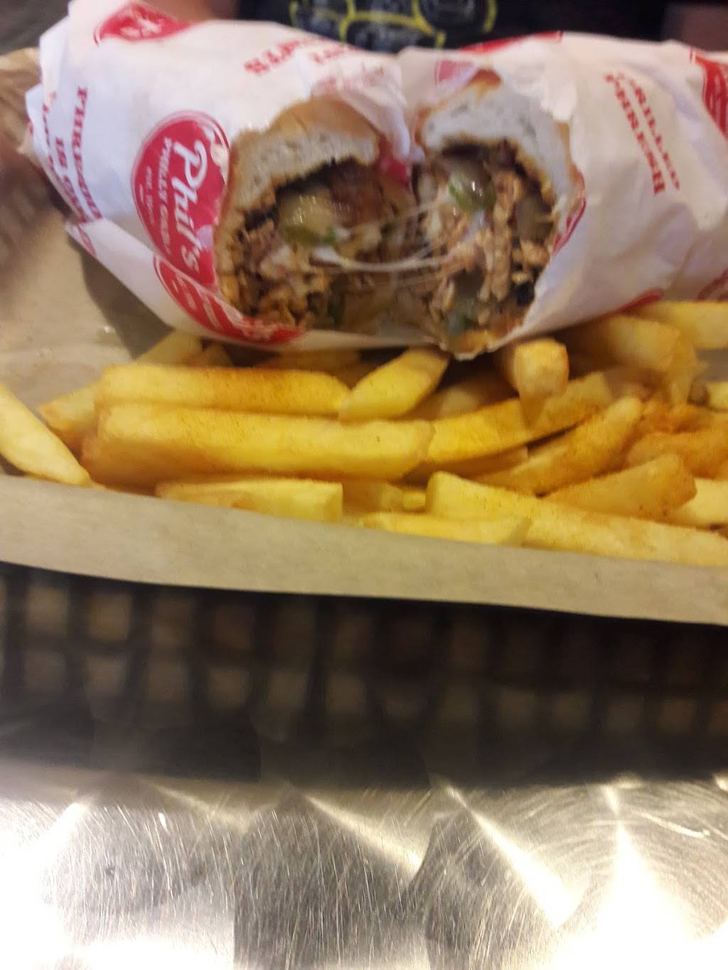 Phils Philly Grill | meal takeaway | 5225 Belt Line Rd #254, Dallas, TX 75254, USA | 9722337445 OR +1 972-233-7445