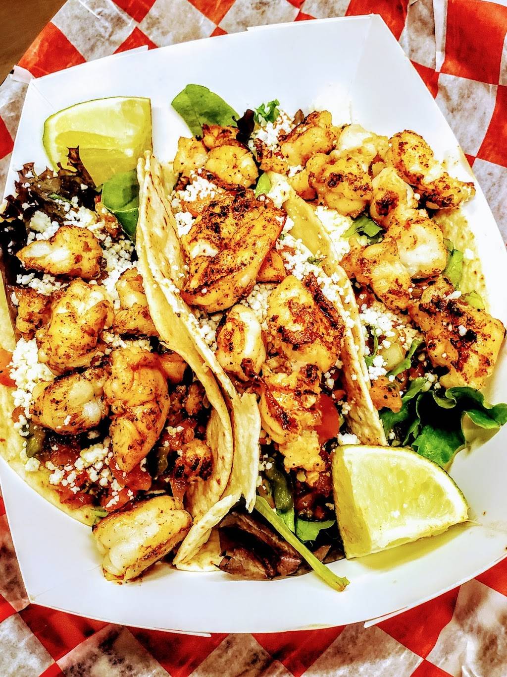 Nicks On The Beach | restaurant | 148 S Emerson Ave, Montauk, NY 11954, USA | 6316478000 OR +1 631-647-8000