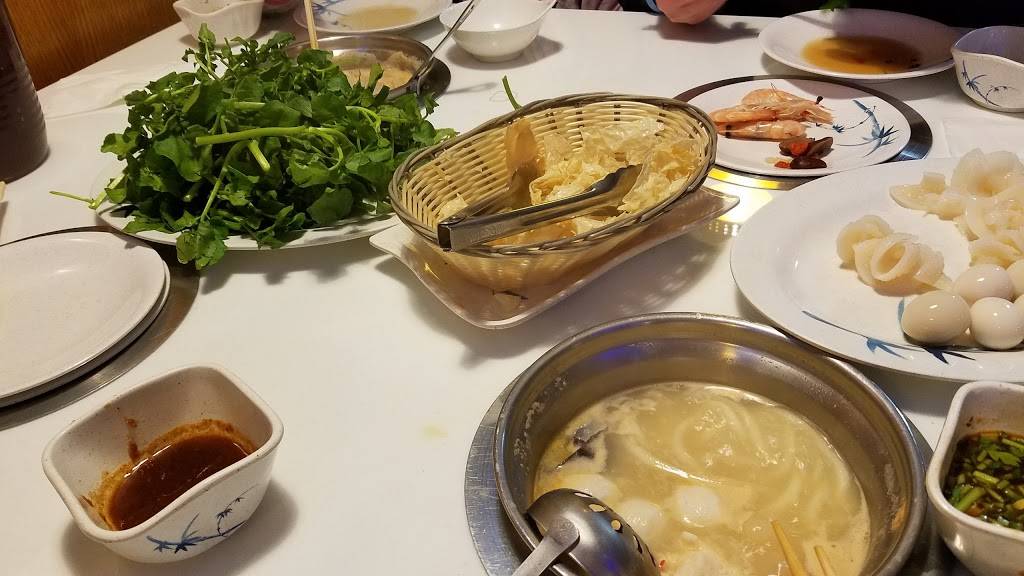 65 Kuho Sushi & Hot Pot | restaurant | 1701 65th St, Brooklyn, NY 11204, USA | 7182325688 OR +1 718-232-5688