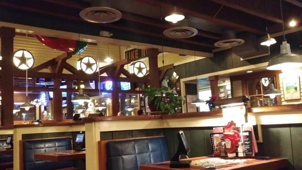 Chilis Grill & Bar | meal takeaway | 5620 Northwest Hwy, Crystal Lake, IL 60014, USA | 8153569216 OR +1 815-356-9216