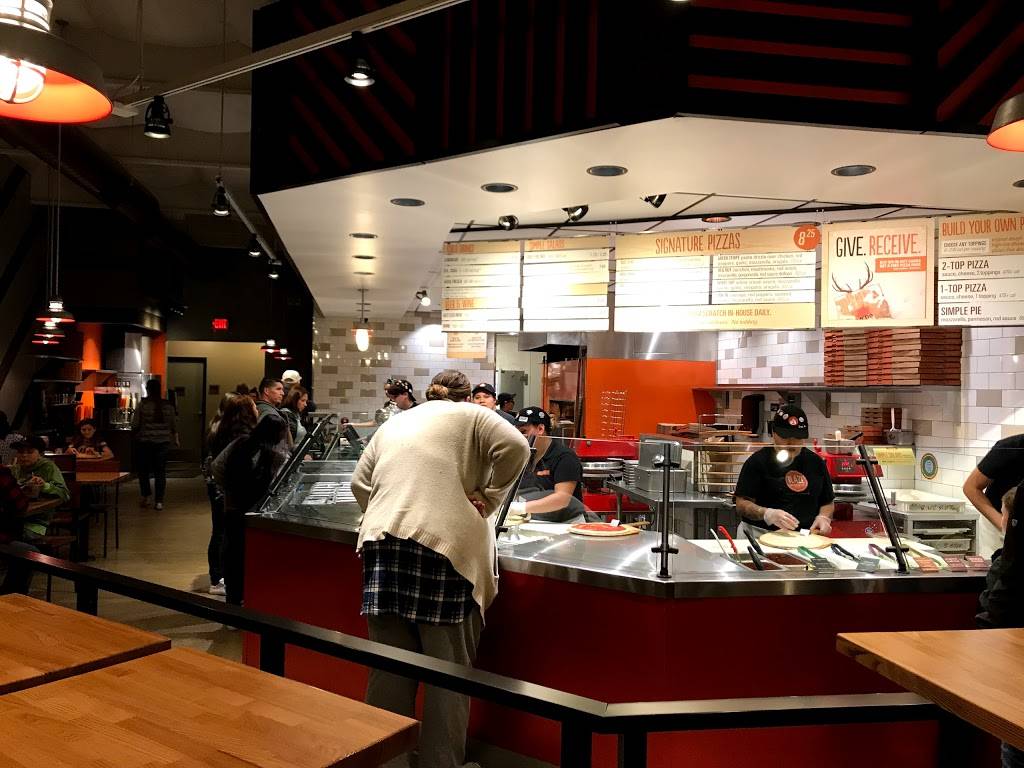 Blaze Pizza | meal takeaway | 1403 Hillman St, Tulare, CA 93274, USA | 5596434633 OR +1 559-643-4633