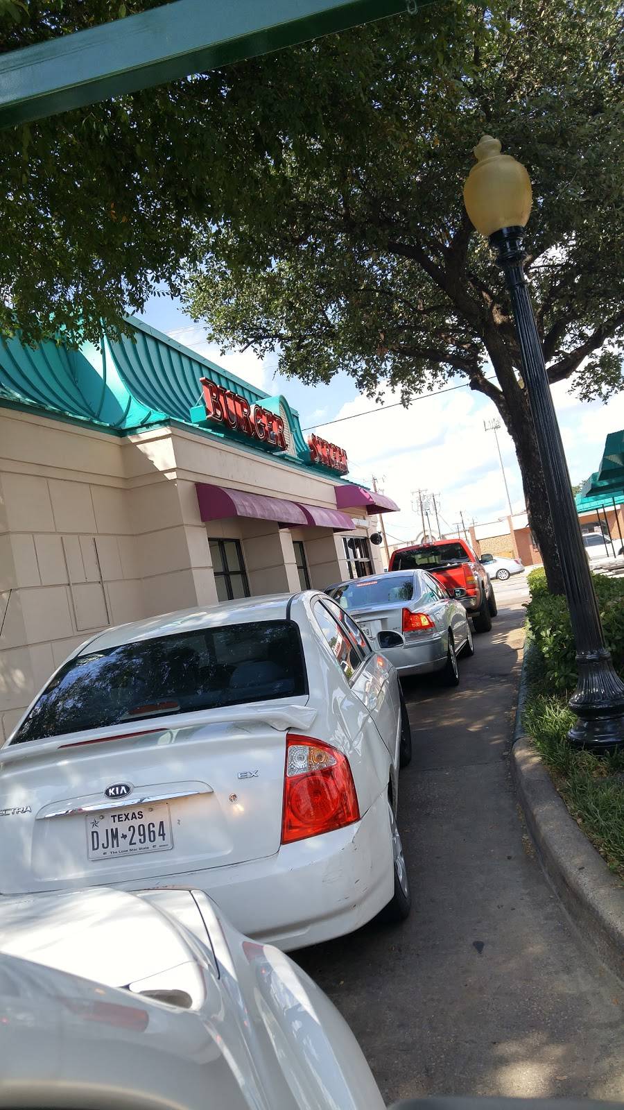 Burger Street | restaurant | 1201 W Pipeline Rd, Hurst, TX 76053, USA | 8175908150 OR +1 817-590-8150