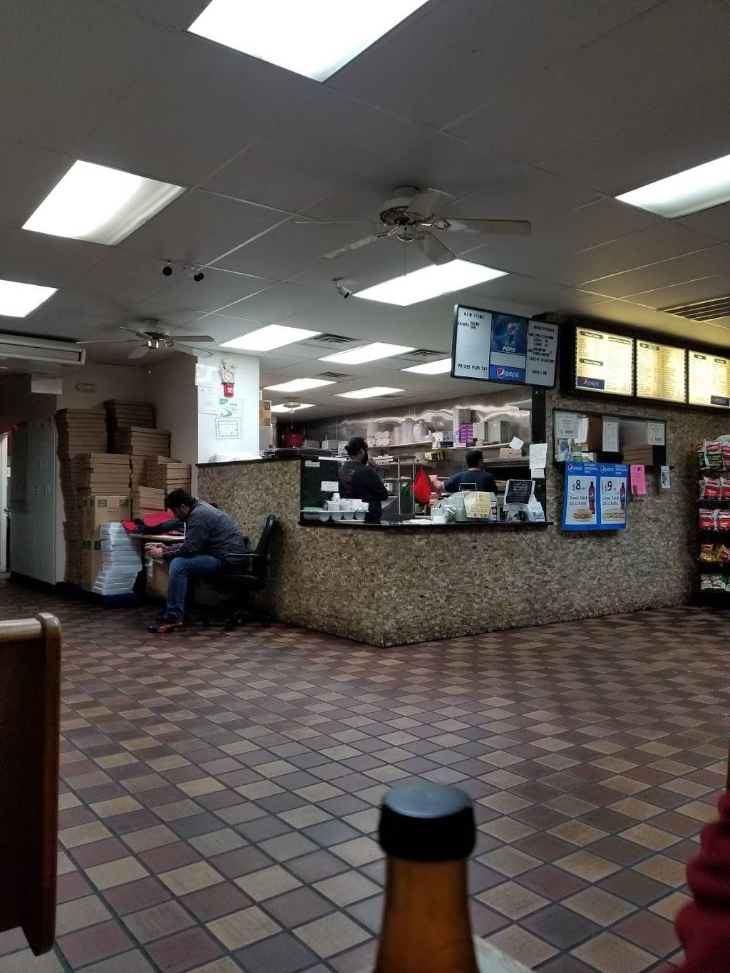 Lakeview House Of Pizza | restaurant | 78 Worcester St, North Grafton, MA 01536, USA | 5088397020 OR +1 508-839-7020