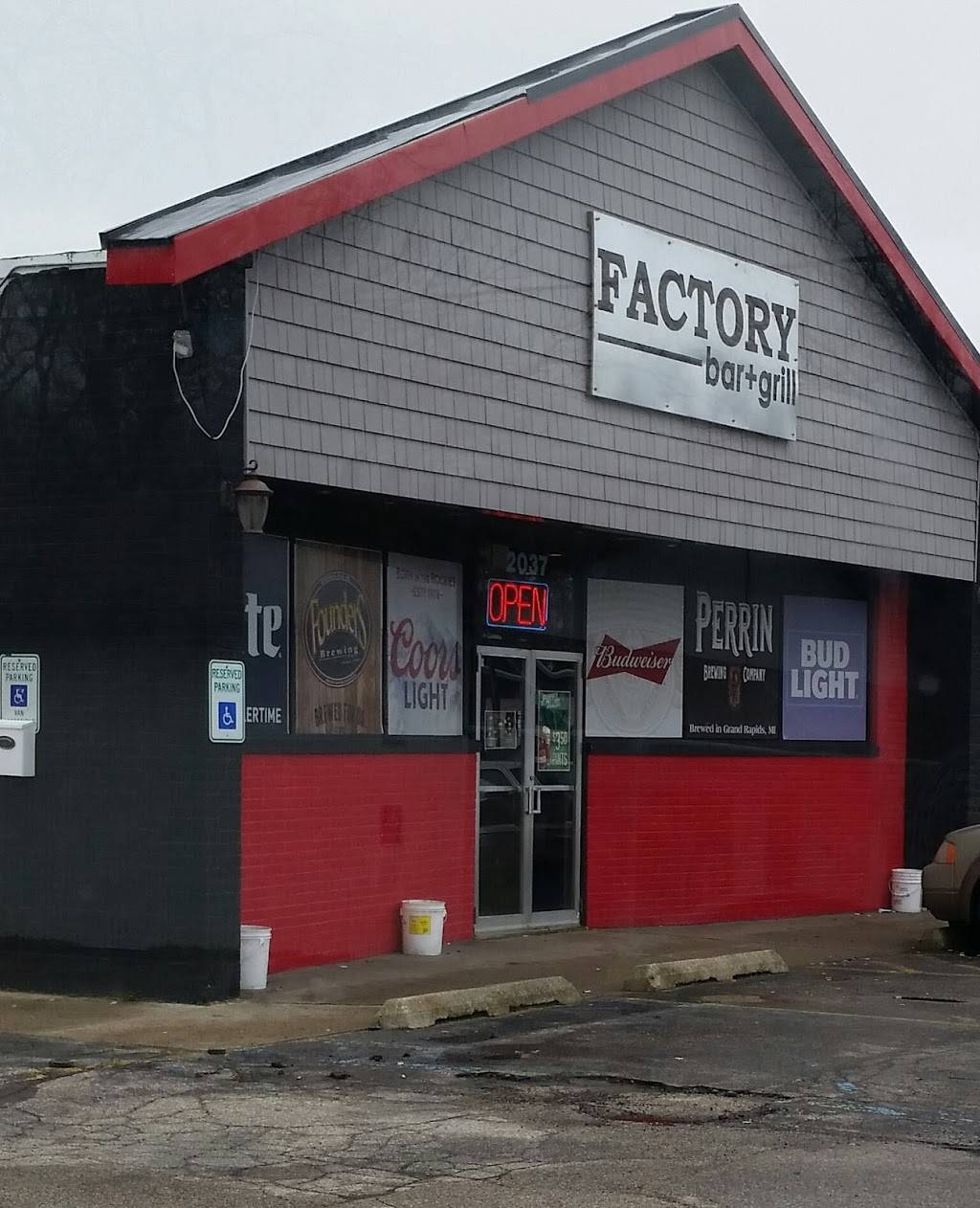 Factory Restaurant and Bar | restaurant | 2037 E Laketon Ave, Muskegon, MI 49442, USA | 2313758638 OR +1 231-375-8638