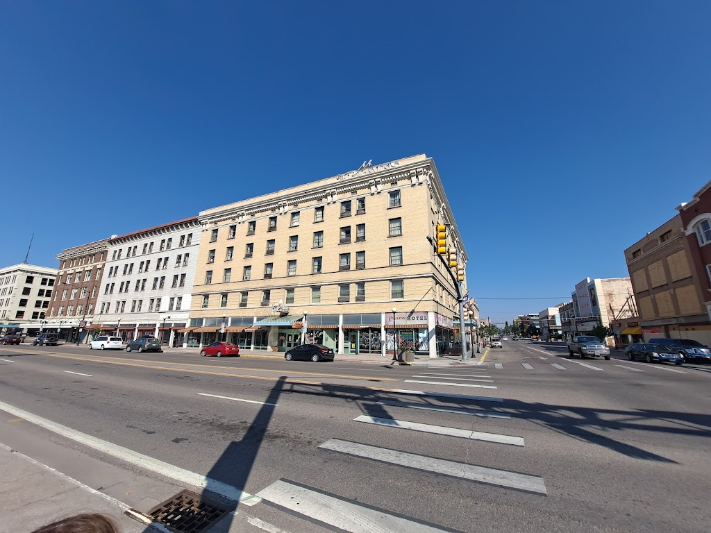 The Historic Plains Hotel & Restaurant | restaurant | 1600 Central Ave, Cheyenne, WY 82001, USA | 3076383311 OR +1 307-638-3311