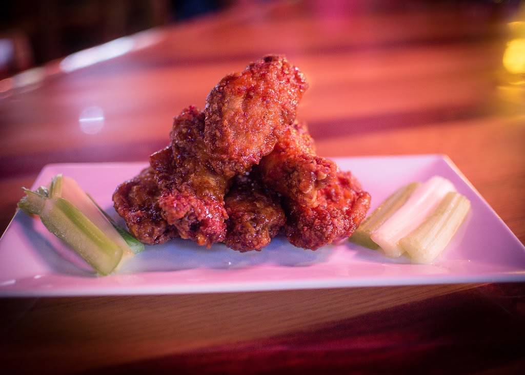 East Village Grille | restaurant | 1177 Tunnel Rd, Asheville, NC 28805, USA | 8282993743 OR +1 828-299-3743