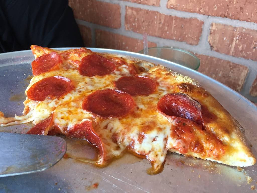 Fini’s Pizzeria | restaurant | 1032 Old Peachtree Rd NW, Lawrenceville, GA 30043, USA | 6782053872 OR +1 678-205-3872