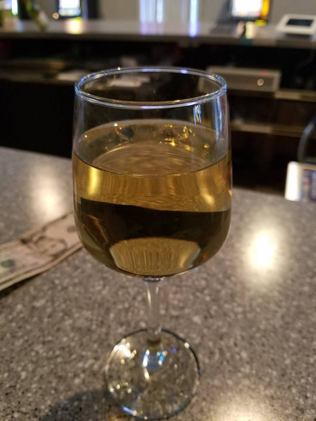 Marias Grill | restaurant | 1000 Grosscup Ave, Dunbar, WV 25064, USA | 3047669804 OR +1 304-766-9804