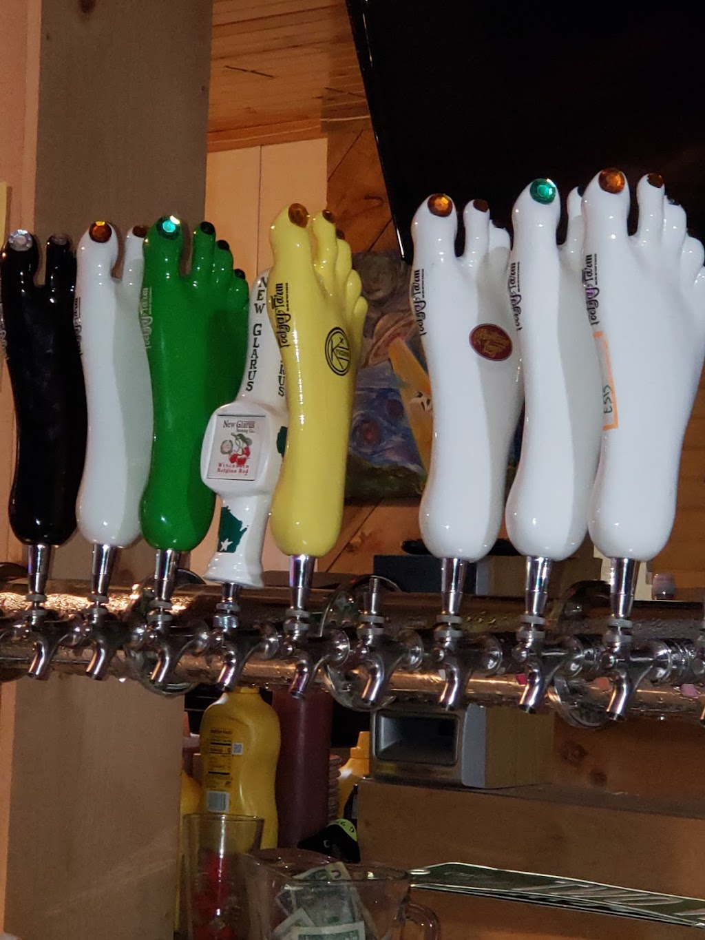 Footjoy Farm | restaurant | 407 Central Dr, Cashton, WI 54619, USA | 6086545662 OR +1 608-654-5662