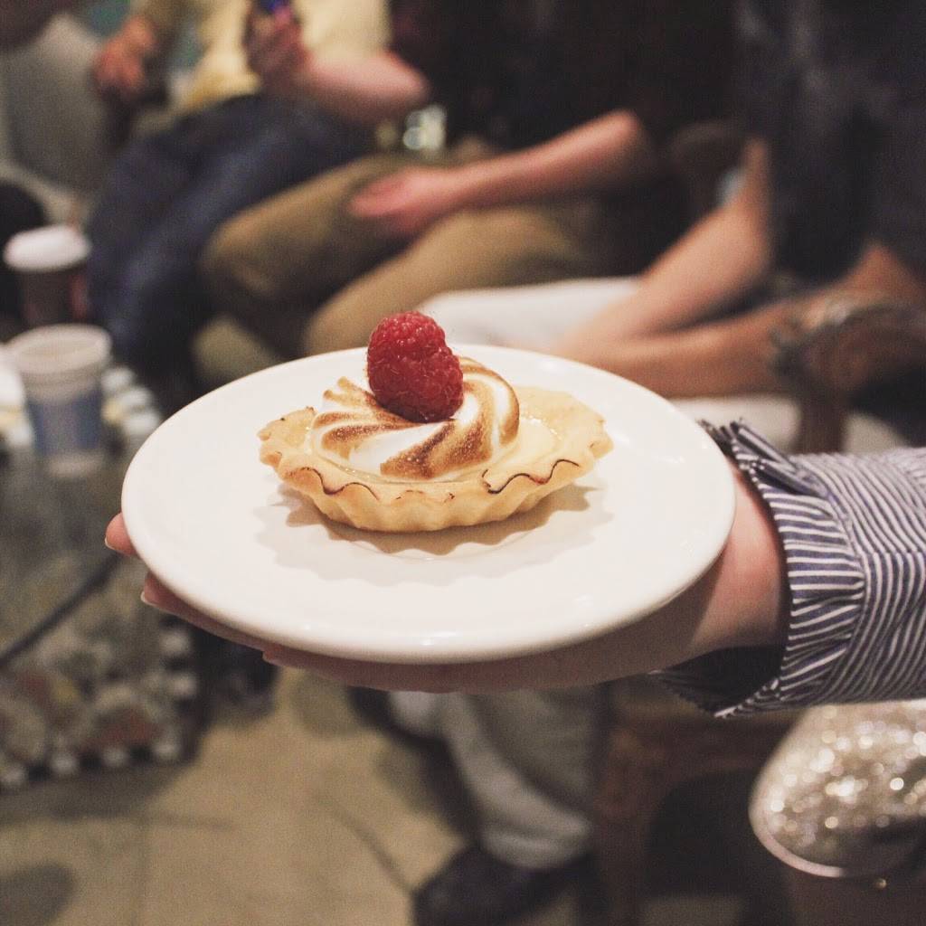 Amélies French Bakery & Café | bakery | 2424 N Davidson St #102, Charlotte, NC 28205, USA | 7043761781 OR +1 704-376-1781