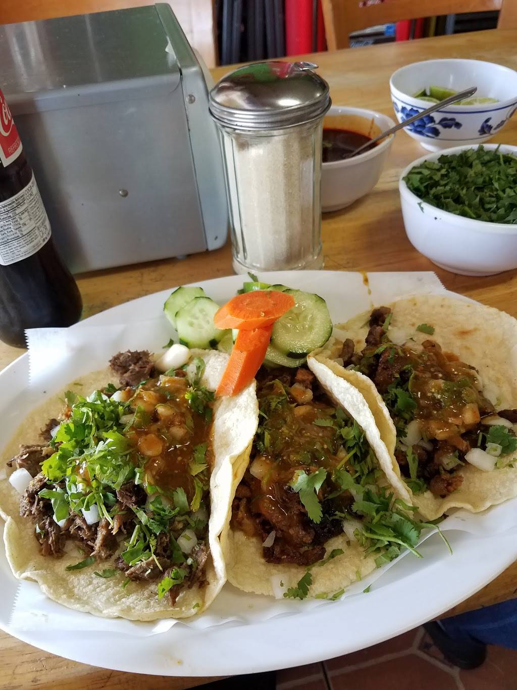 Avilas Taqueria | restaurant | 16841 Meekland Ave, San Lorenzo, CA 94580, USA | 5102767561 OR +1 510-276-7561