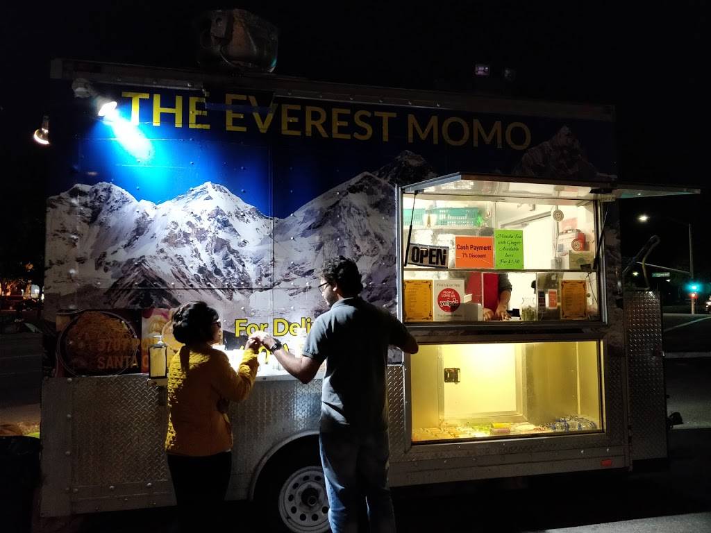 The Everest Momo | restaurant | 1205 W El Camino Real, Sunnyvale, CA 94087, USA | 4088406369 OR +1 408-840-6369