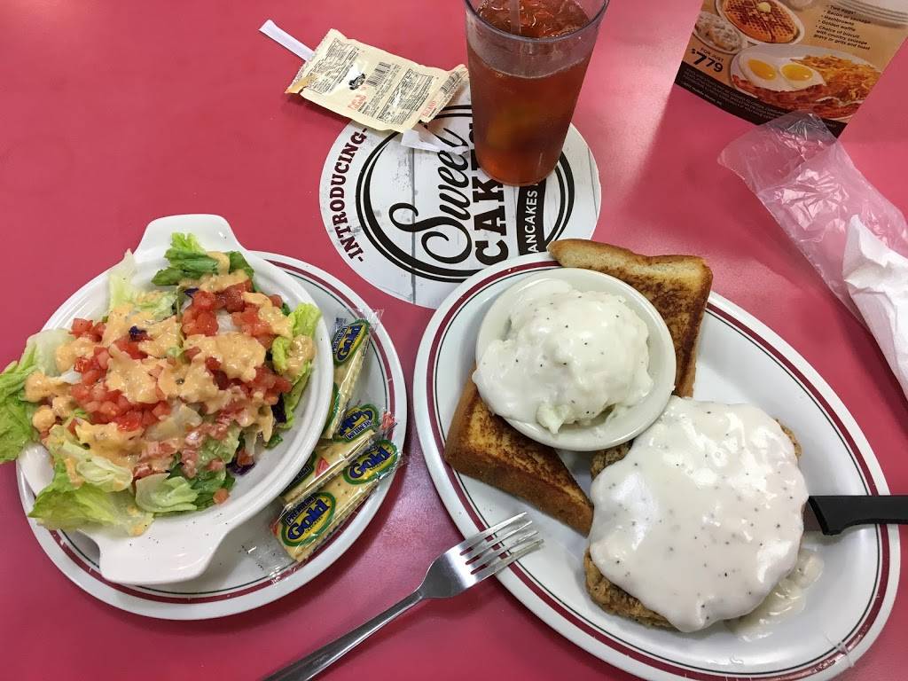 Huddle House | meal takeaway | 1589 Skippers Rd, Emporia, VA 23847, USA | 4346342829 OR +1 434-634-2829