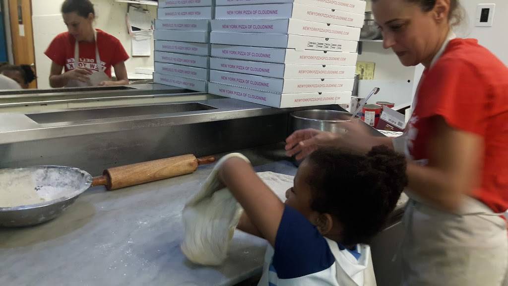 New York Pizza of Cloud Nine | restaurant | 821 New York Ave, Huntington, NY 11743, USA | 6316737008 OR +1 631-673-7008