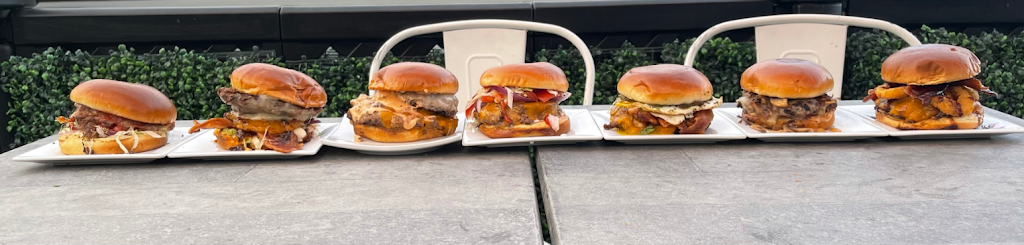 Atlas Burgers and Dogs | restaurant | 2707 Boston Ave, San Diego, CA 92113, USA | 6199256190 OR +1 619-925-6190