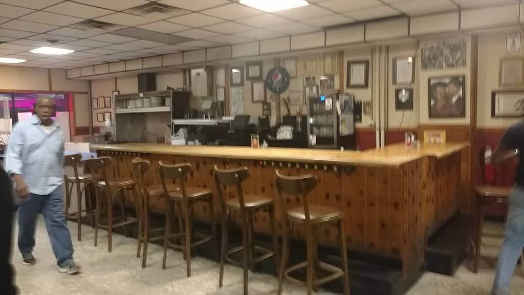 Berts Marketplace | night club | 2727 Russell St, Detroit, MI 48207, USA | 3135672030 OR +1 313-567-2030