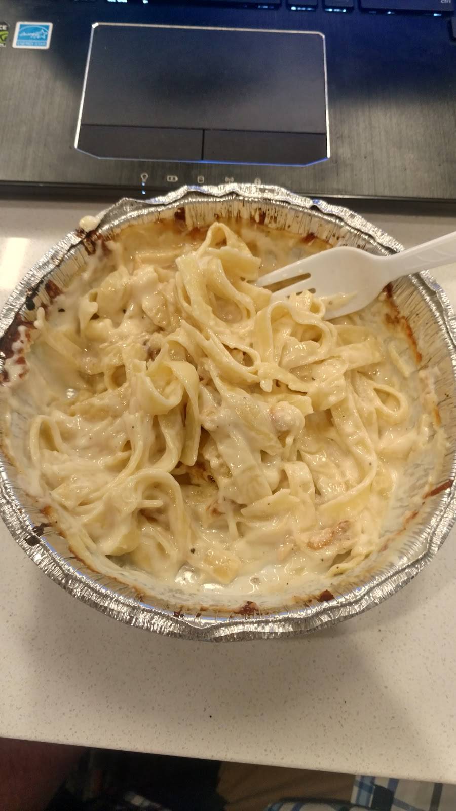 Oscars Restaurant | meal delivery | 1840 Cumberland Ave, Knoxville, TN 37916, USA | 8655243663 OR +1 865-524-3663