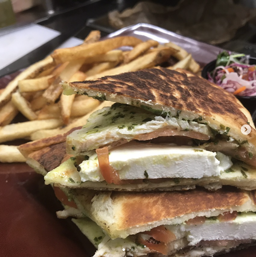 X Vault Pub & Provisions | restaurant | 10 Market Square, South Paris, ME 04281, USA | 2077392999 OR +1 207-739-2999