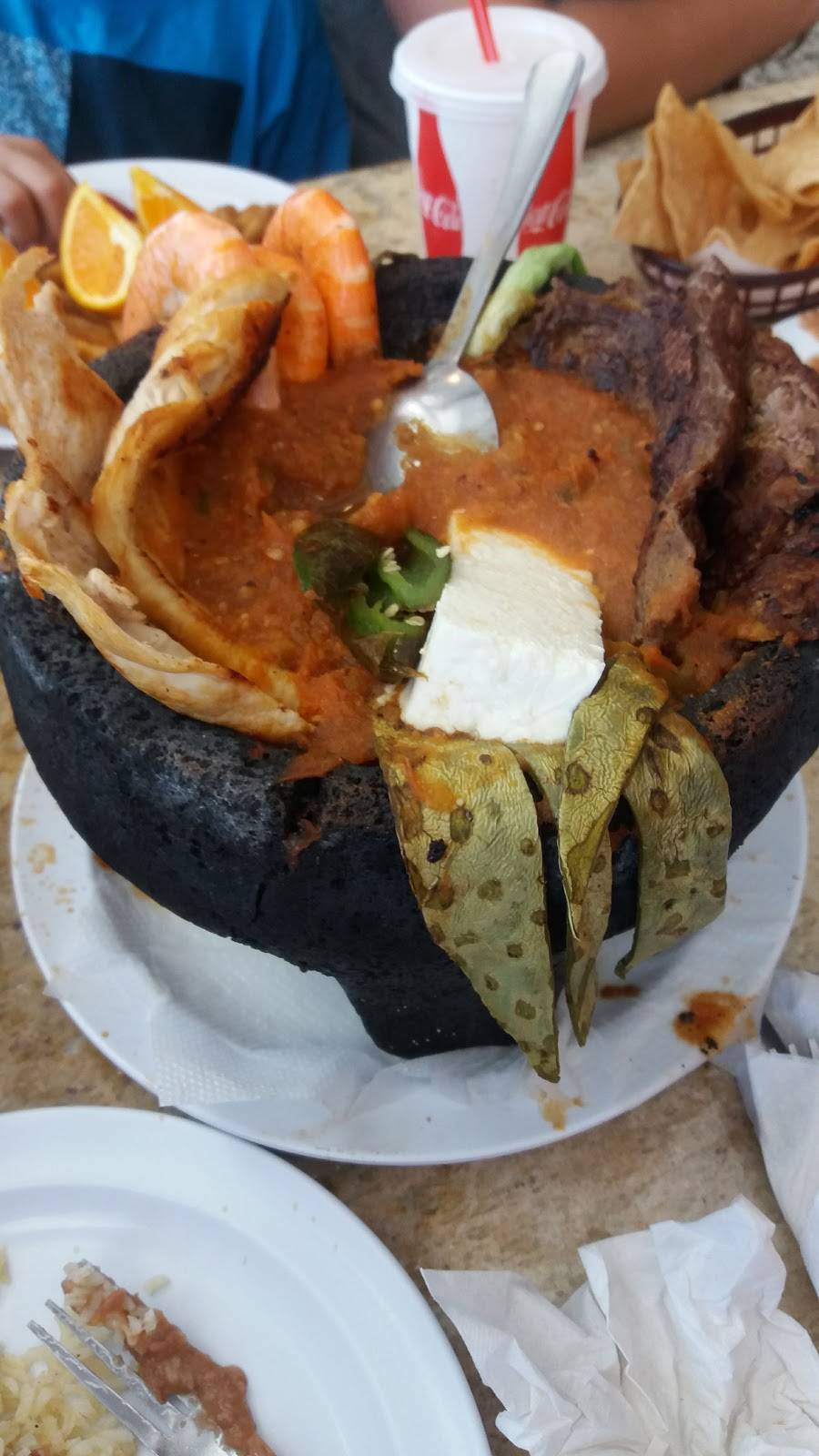 Mariscos El Puerto Escondido | restaurant | 3629 W Imperial Hwy, Inglewood, CA 90303, USA | 3106809667 OR +1 310-680-9667