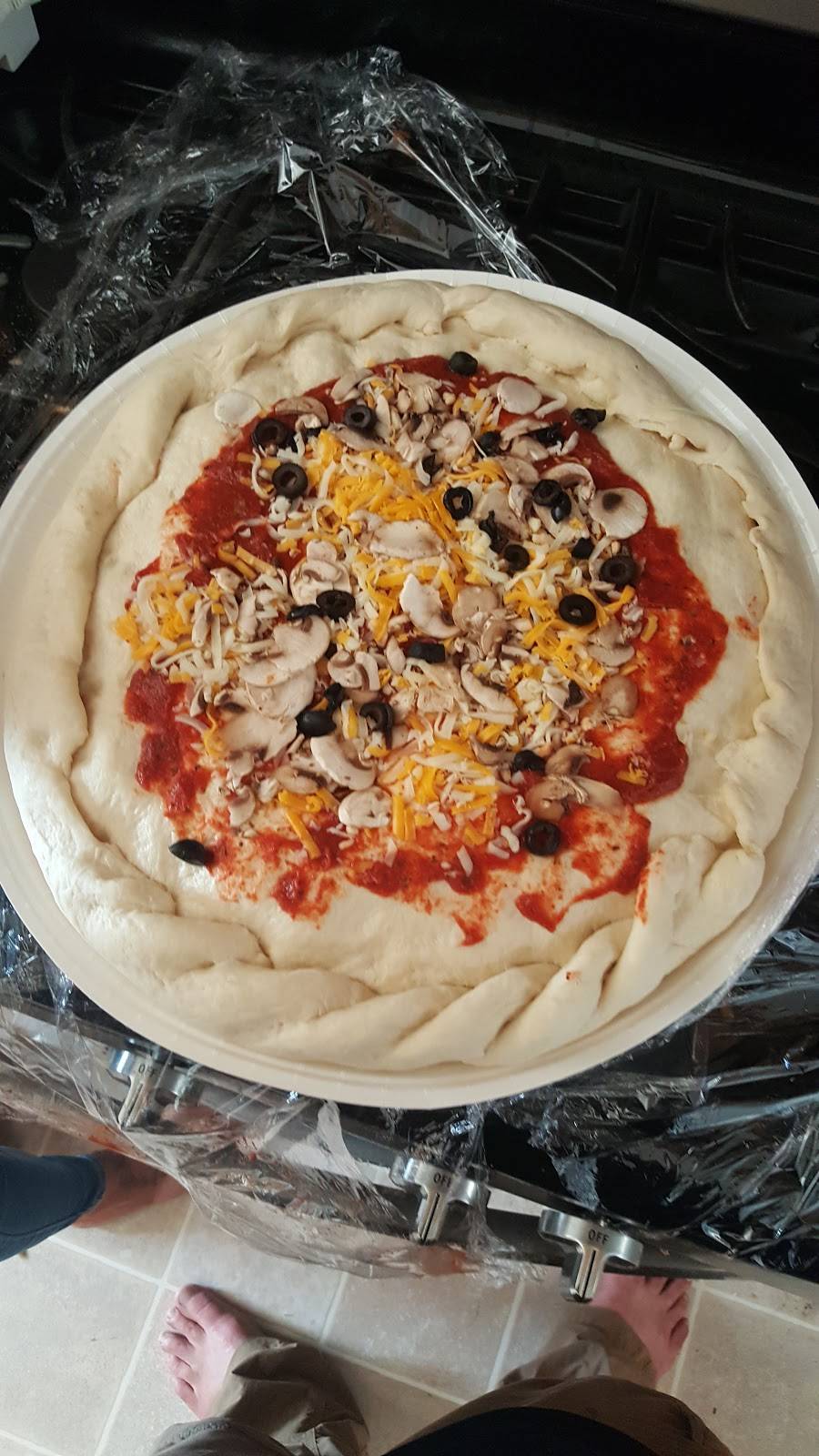 Papa Murphys | Take N Bake Pizza | meal takeaway | 1710 W Valencia Rd #200, Tucson, AZ 85746, USA | 5208897272 OR +1 520-889-7272