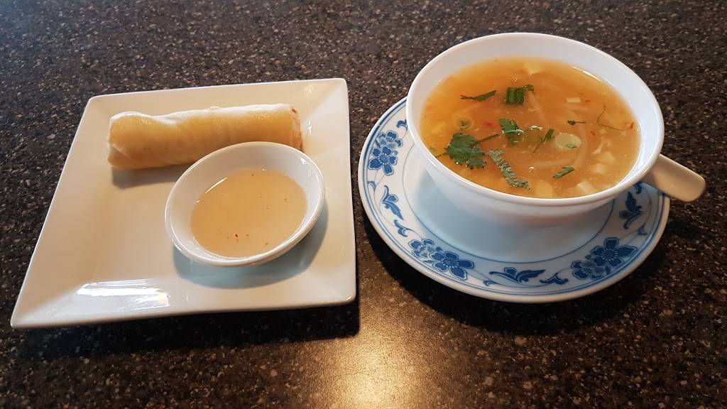 Thai Spring Rolls | restaurant | 15461 Yonge StL4G 1P4, Aurora, ON L4G 1P4, Canada | 9057276336 OR +1 905-727-6336