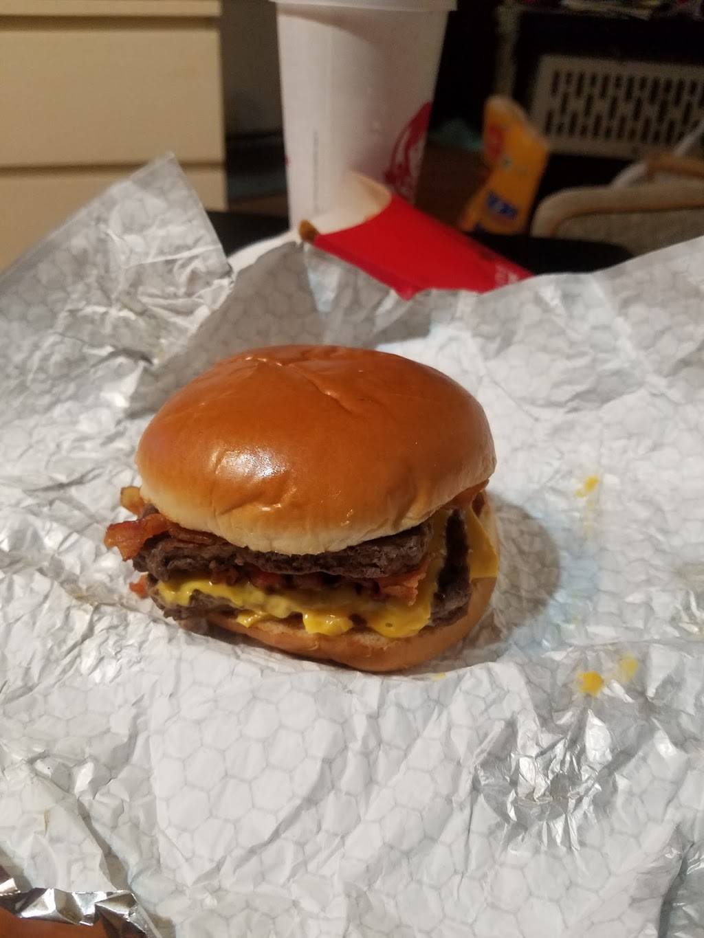 Wendys | restaurant | 1920 McFarland Blvd, Northport, AL 35476, USA | 2053392032 OR +1 205-339-2032