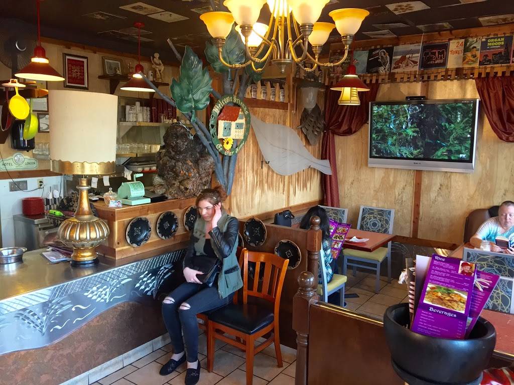 Thai Famous Cuisine | restaurant | 11891 S Euclid St, Garden Grove, CA 92840, USA | 7145343316 OR +1 714-534-3316