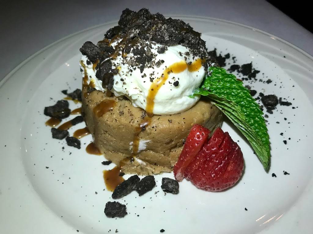 Cast Iron Chef Chop House & Oyster Bar | restaurant | 660 State St, New Haven, CT 06511, USA | 2037454669 OR +1 203-745-4669