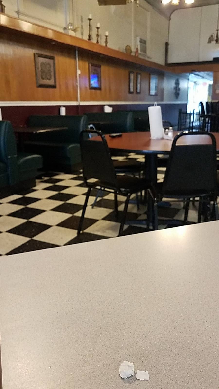 Rugionos | restaurant | 101 Toledo St, Fremont, IN 46737, USA | 2604951998 OR +1 260-495-1998