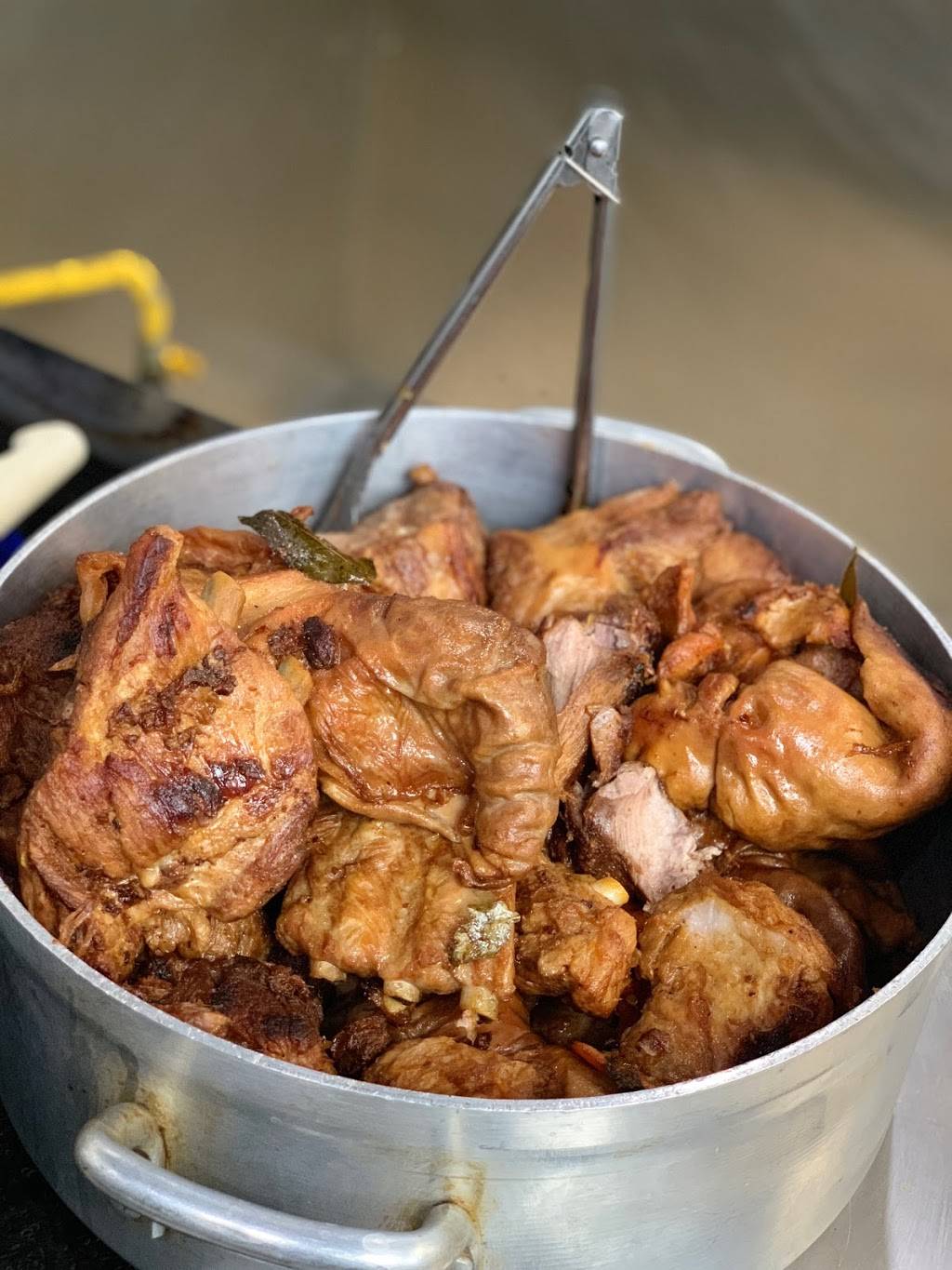 Tacos Y Más | restaurant | 1290 N Mt Vernon Ave, Colton, CA 92324, USA | 9095334143 OR +1 909-533-4143