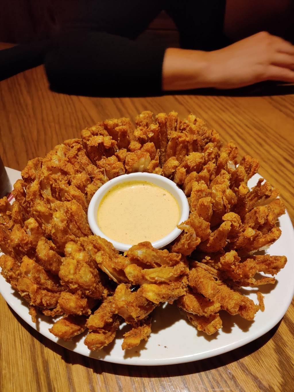 Outback Steakhouse | restaurant | 4509 W Poplar St, Rogers, AR 72758, USA | 4799367660 OR +1 479-936-7660