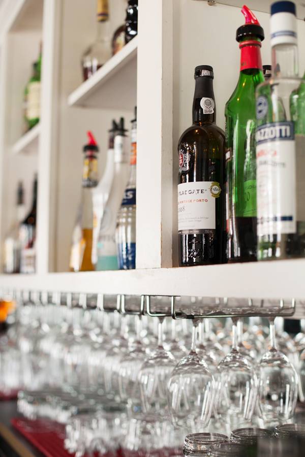 Michael & Marions | restaurant | 89 Bayfield St, Barrie, ON L4M 3A7, Canada | 7057211188 OR +1 705-721-1188