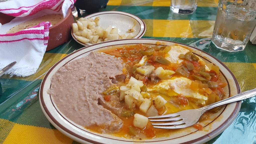 La Condesa Restaurant | restaurant | 1003 N Ashland Ave, Chicago, IL 60622, USA | 7732765121 OR +1 773-276-5121