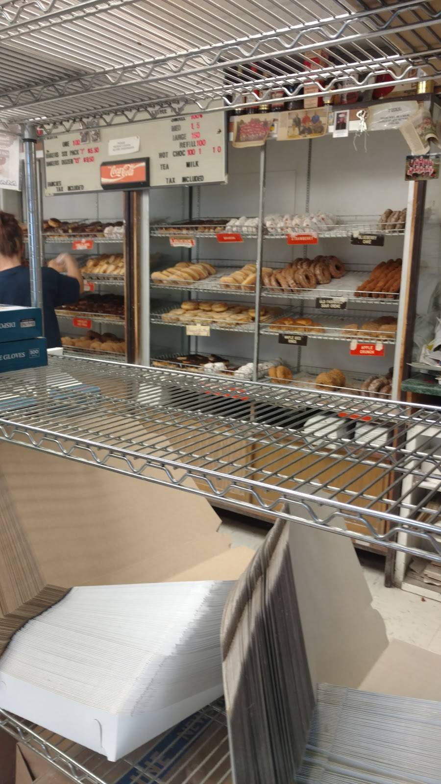 Scottys Donuts | bakery | 304 S Brady St, DuBois, PA 15801, USA | 8143718090 OR +1 814-371-8090