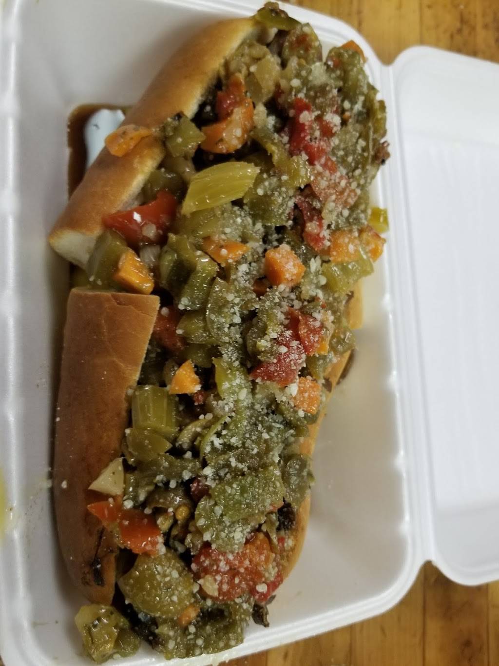 Niccolis Italian Grocery-Deli | meal takeaway | 6102 N 16th St #9, Phoenix, AZ 85016, USA | 6022795335 OR +1 602-279-5335