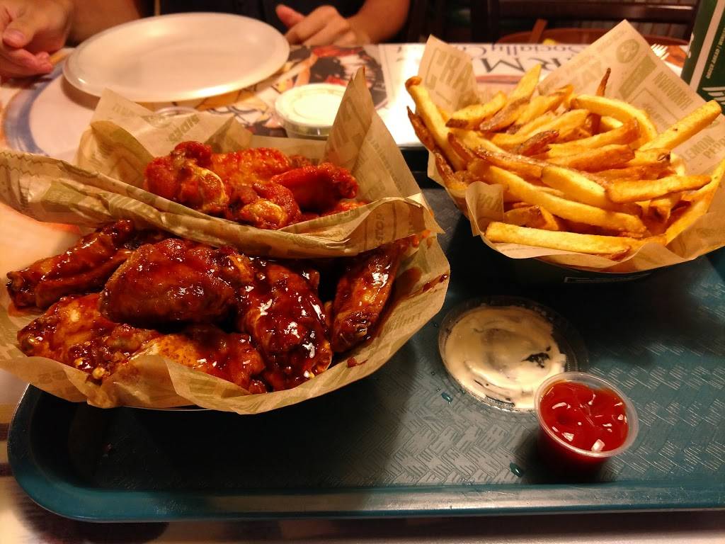 Wingstop | restaurant | 720 IL-83, Mundelein, IL 60060, USA | 8475669464 OR +1 847-566-9464