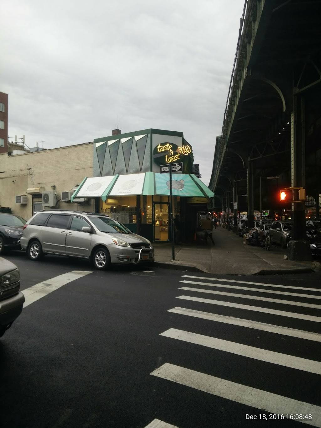 Taste n Toast | restaurant | 5516 New Utrecht Ave, Brooklyn, NY 11219, USA | 7184354422 OR +1 718-435-4422