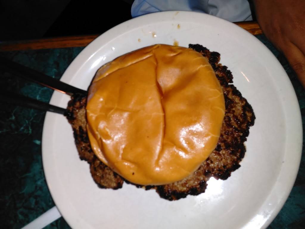Rons Hamburger & Chili | restaurant | 216 S Santa Fe Ave, Edmond, OK 73003, USA | 4058447667 OR +1 405-844-7667